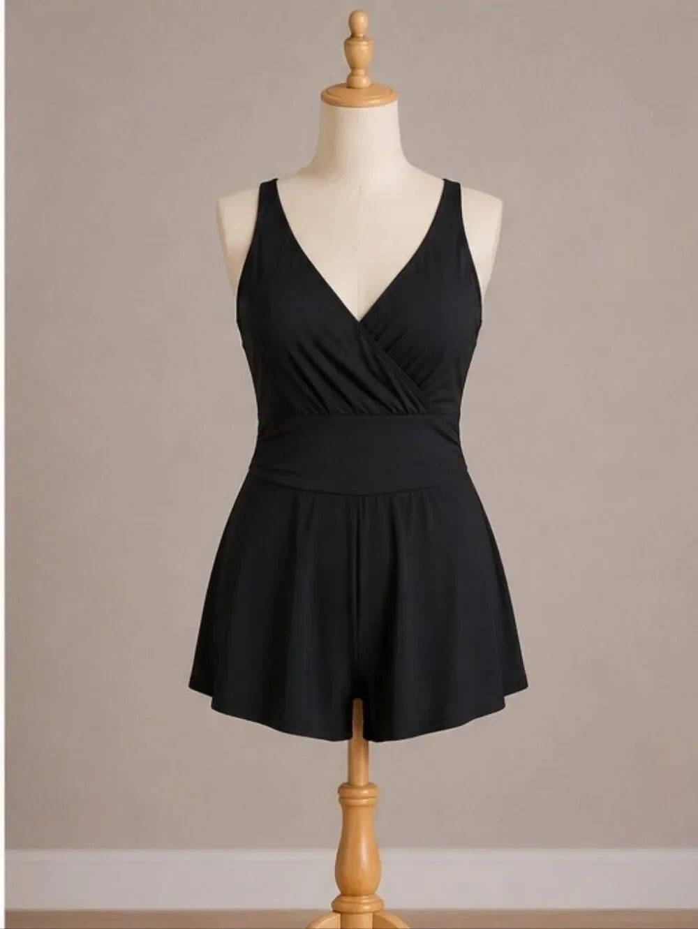 Vanishing Act Black Women's V-Neck One-Piece Swimsuit Belly Control Plus Size 14